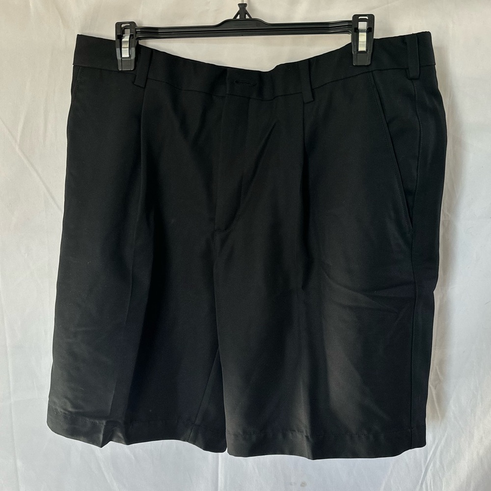 Nike Golf Men’s Shorts Dri-Fit size 36 with pockets